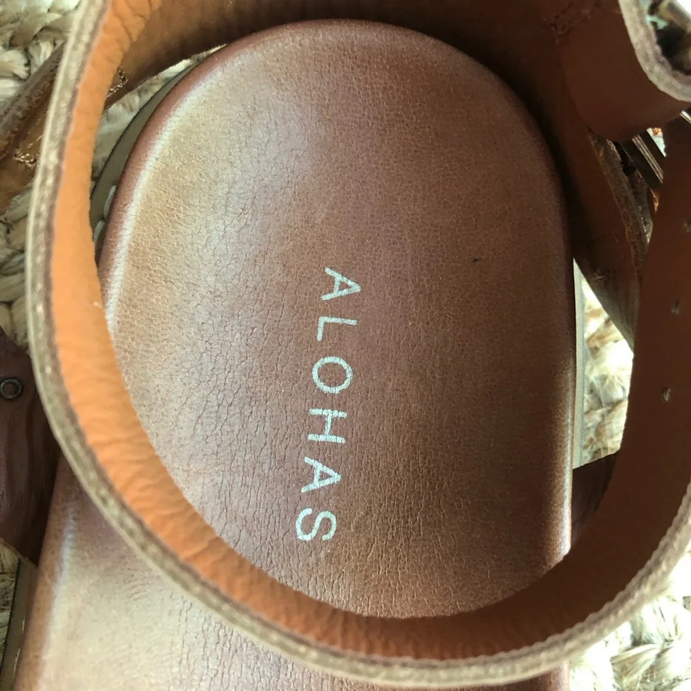 New: Alohas Buckle Up Leather Sandal in Tan. Size 41 - Picture 14 of 16